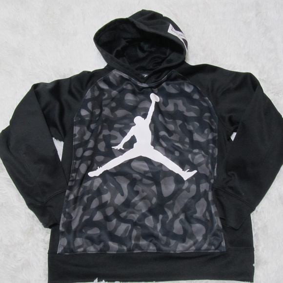 jordan therma fit hoodie